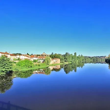 Logis Restaurant La Chatellenie アヴァイユ・リムジーヌ