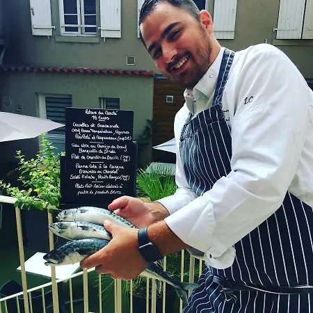 Logis Restaurant La Chatellenie ホテル アヴァイユ・リムジーヌ