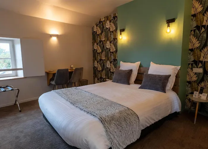 Logis Restaurant La Chatellenie Hotel 3*